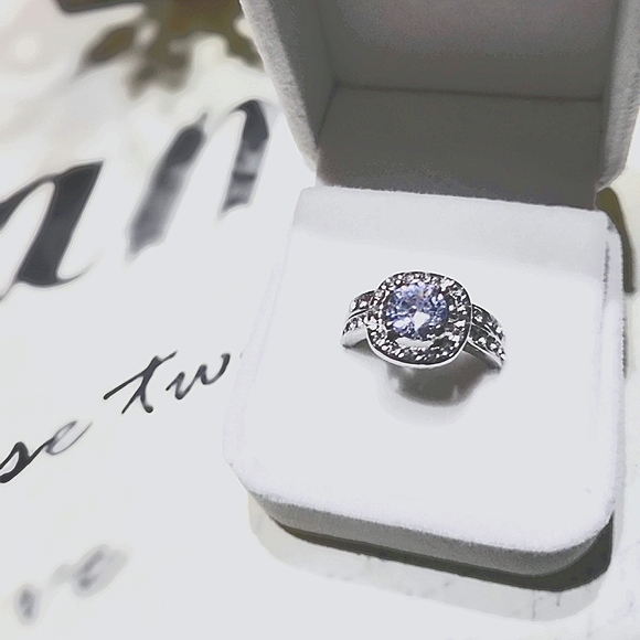 Gorgeous sterling silver ring set. Bridal set, engagement rings. New! - Picture 6 of 12